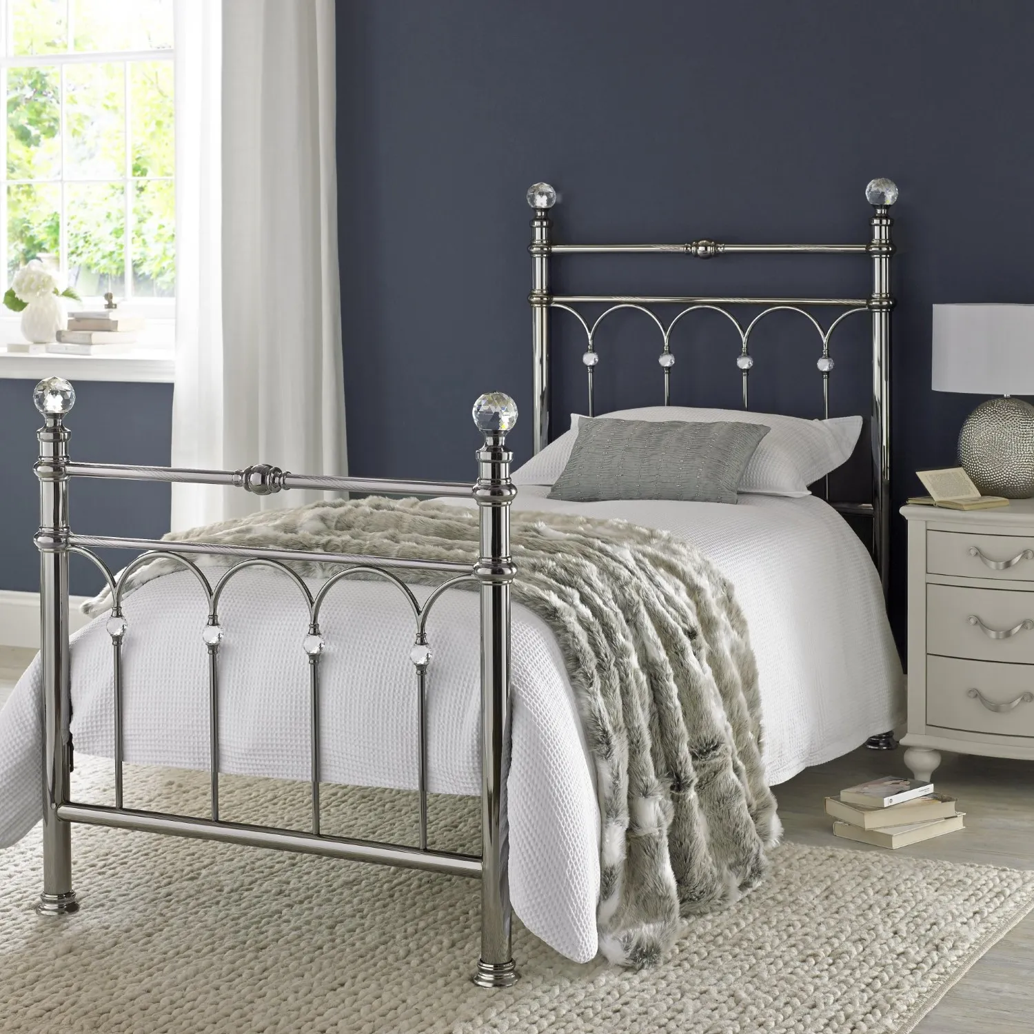 Nickel Metal Silver Single Bed with Crystal Glass Finials