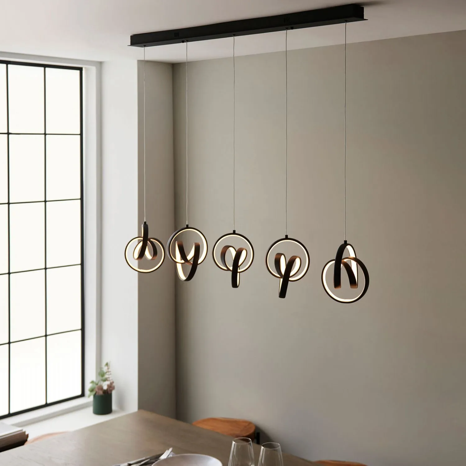 Black Metal 5 Ceiling Pendant Light