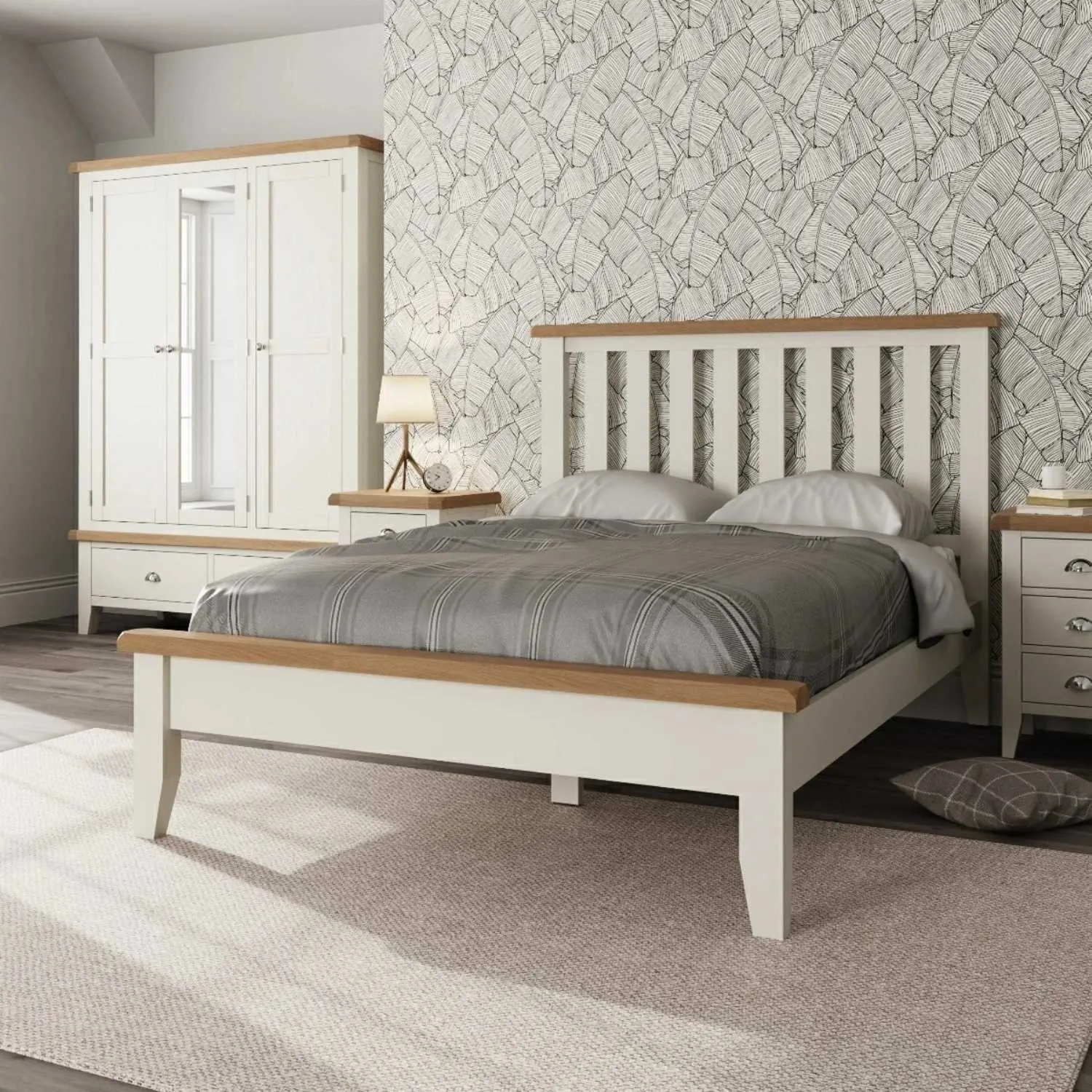 White Painted Wood 4ft6in Double 135cm Bed Frame Lime Washed Oak Top